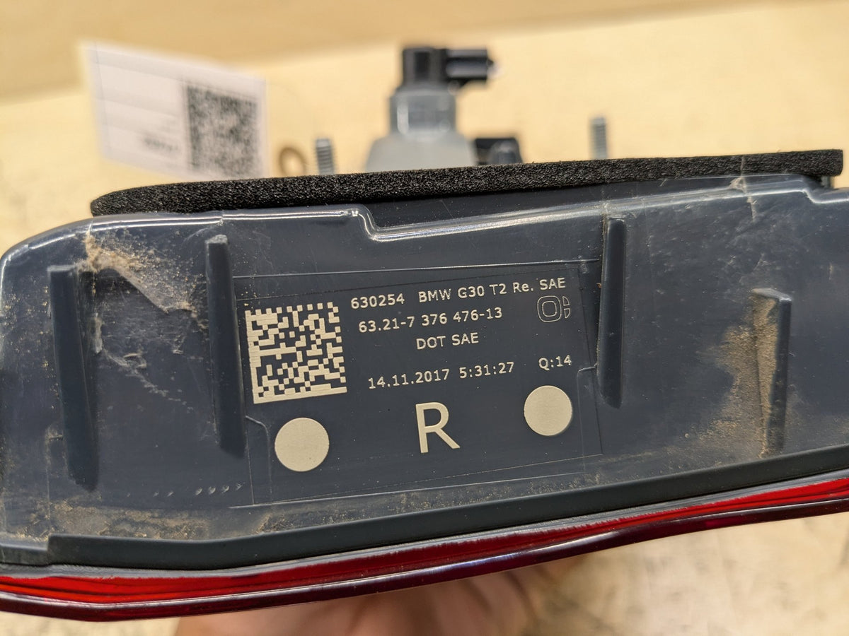 17-20 OEM BMW F90 G30 530 540 M550 M5 Rear Right Passenger Trunk Tail Light