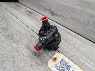 *OEM BMW G01 G05 G20 G22 G30 G42 G80 G82 G83 M3 M4 Engine Auxiliary Water Pump