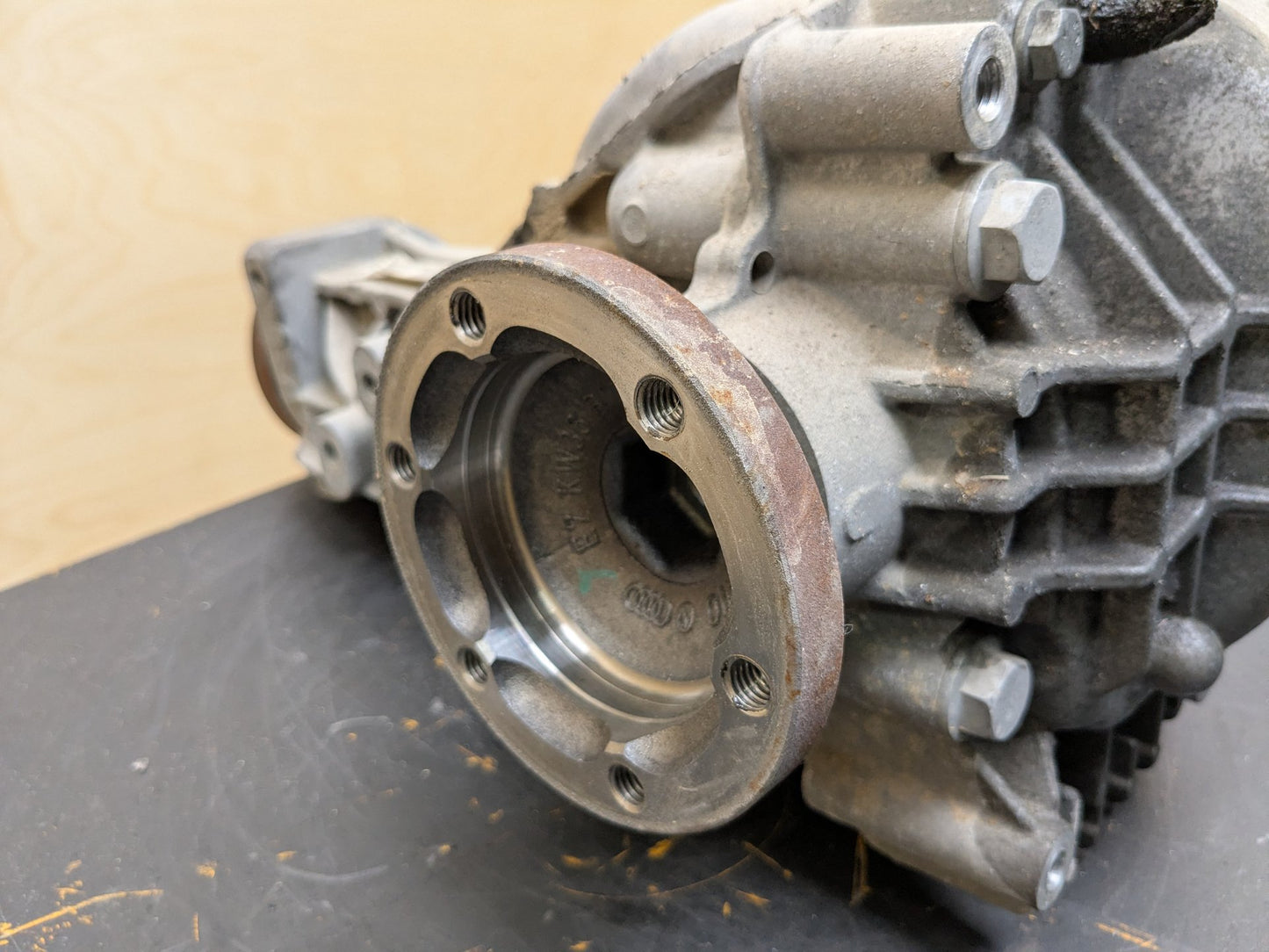 2008 - 2017 Audi S5 8T Rear Axle Carrier Differential 0AR525083C