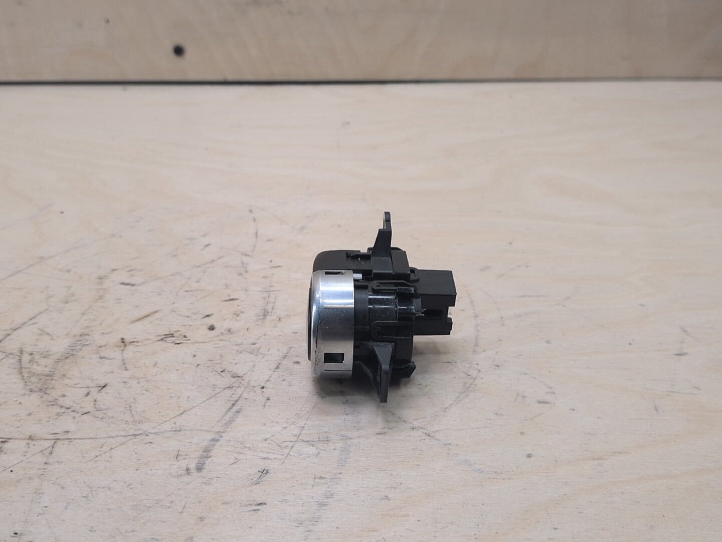 11-18 OEM BMW F25 F26 X3 X4 Engine Dash Start Stop Push Button Switch