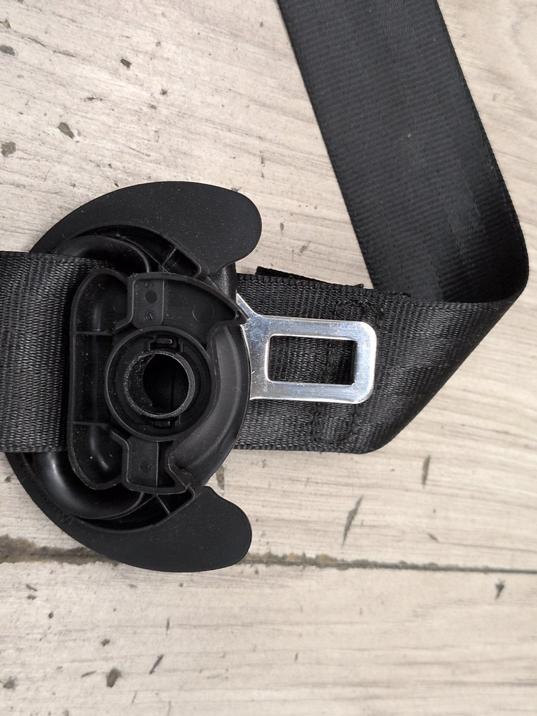 2015-2018 Audi Q3 8U Front Right Passenger Seatbelt Seat Belt Retractor KR16K5618B OEM