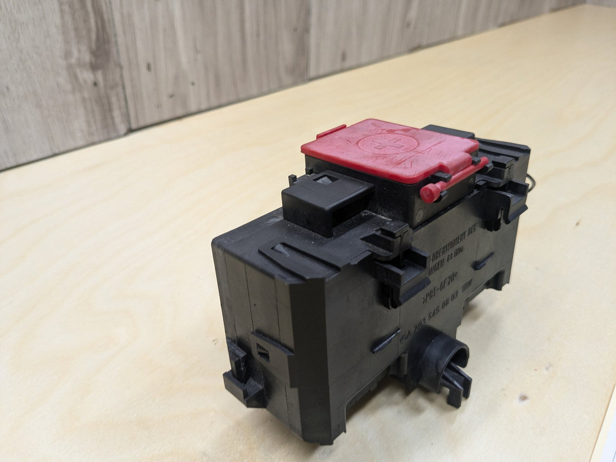 2009-2011 Mercedes-Benz SLK-Class R171 Rear Battery Relay Fuse Box A2035450803