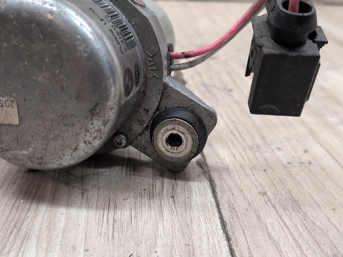 2004-2010 BMW E64 M6 S85B50A Engine Motor Vacuum Pump 6769029