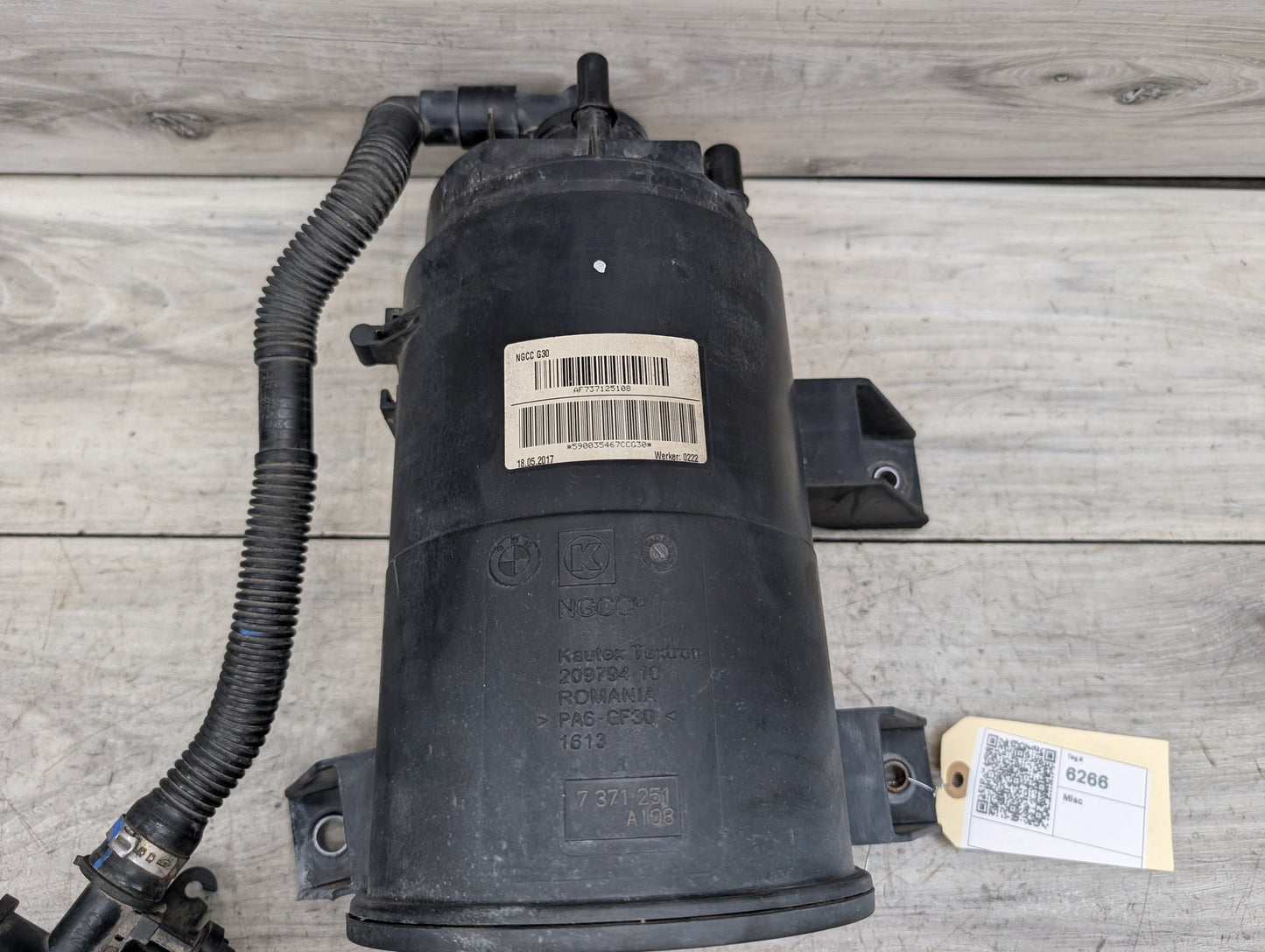 17-24 OEM BMW F90 G30 M5 M8 Charcoal Filter Fuel Tank Vapor Evaporator Canister