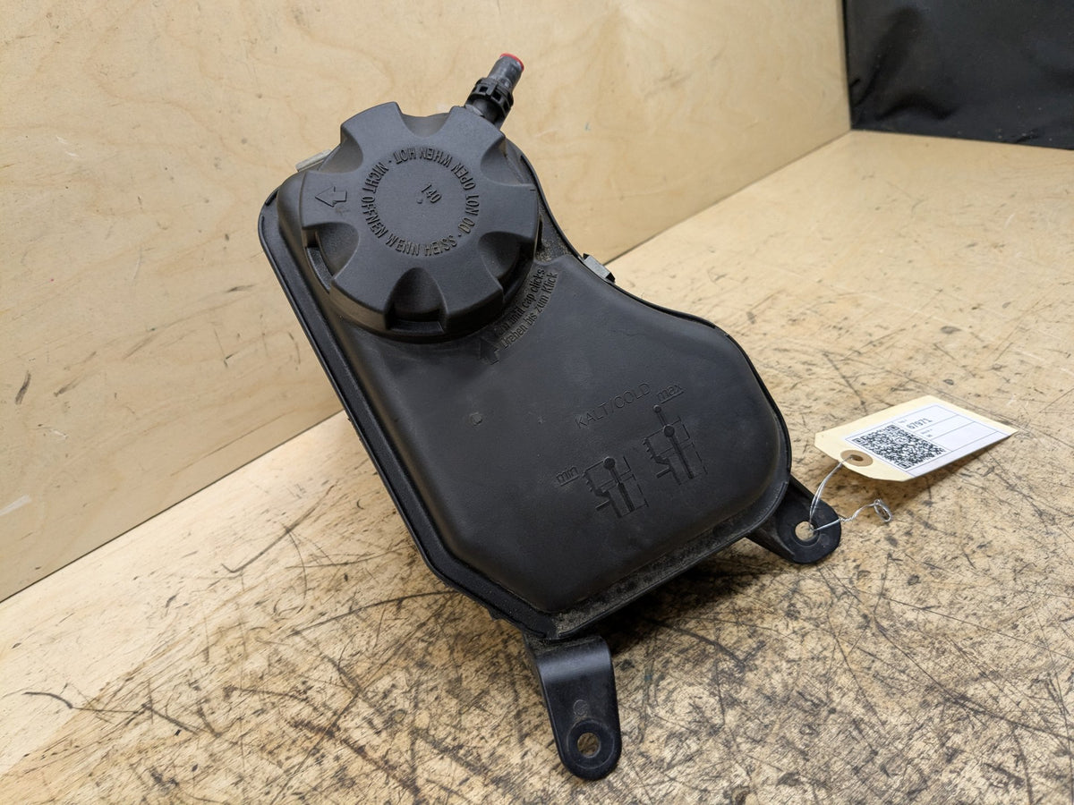 2008-2013 BMW 135i E88 Coolant Expansion Tank Reservoir 7640514 OEM