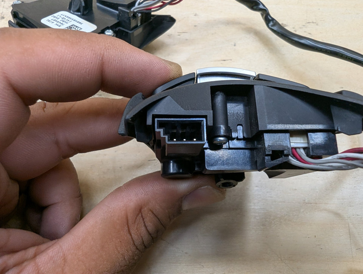 OEM BMW F10 F22 F23 F30 F32 F33 F36 M SPORT Steering Wheel Multifunction Button