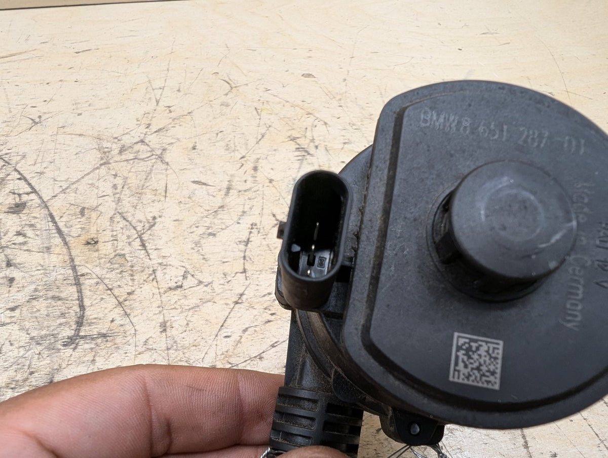 *OEM BMW G01 G05 G20 G22 G30 G42 G80 G82 G83 M3 M4 Engine Auxiliary Water Pump