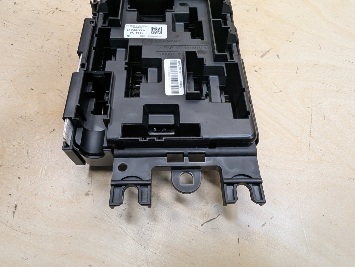 2012-2018 BMW 335i F30 Rear Power Distribution Fuse Box 9337882