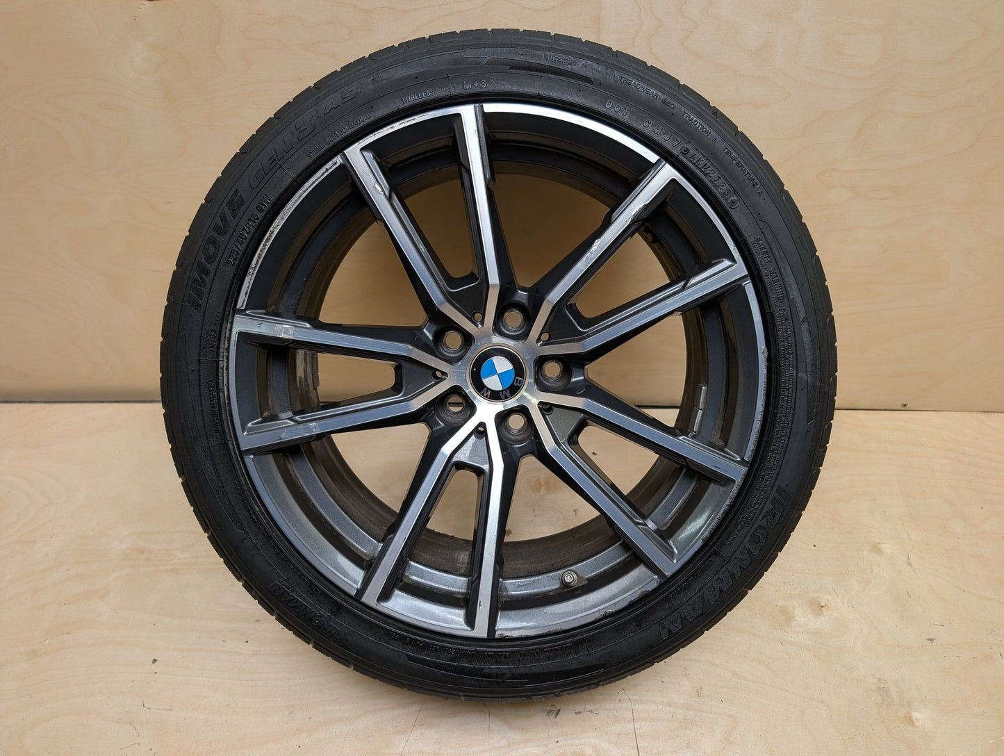 OEM BMW G20 G22 G23 G42 330 M340 FRONT Rim Wheel 18x7.5 ET25 V-spoke Style 780