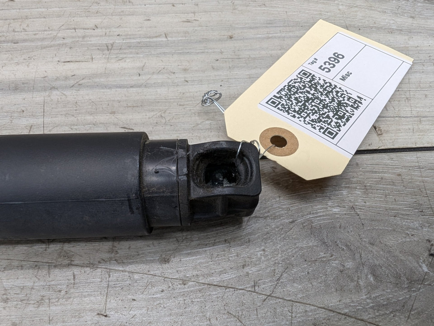2007-2013 BMW X5 E70 Rear Left Driver Liftgate Trunk Lid Strut Shock Support 7332695
