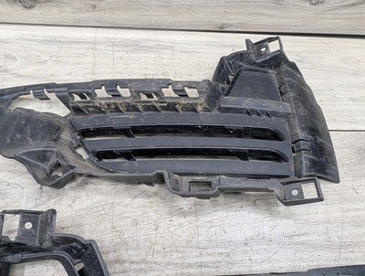 2014-2018 BMW X5 F15 Front Left Right Center Bumper Cover Grilles SET 7307993