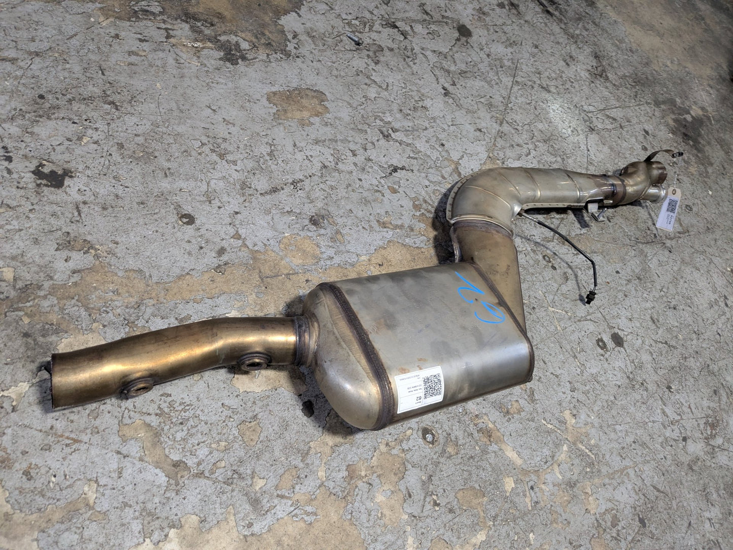14-18 OEM BMW F30 328 Diesel Rear Exhaust Muffler PN: 8570096