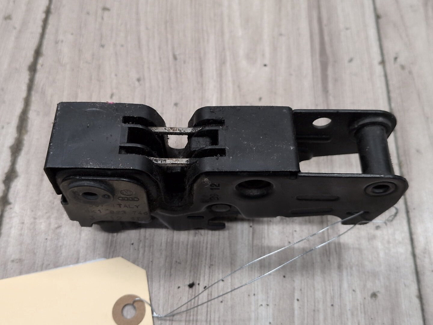 2008 - 2017 Audi S5 8T Hood Bonnet Safety Lock Latches SET 8K1823746