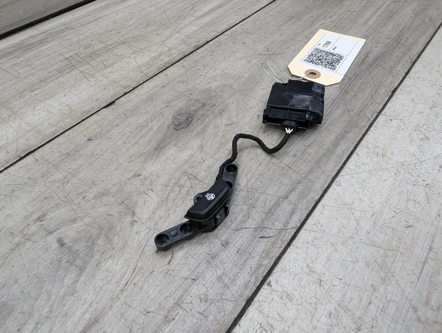 2021-2026 BMW 430i G22 Steering Wheel Control Module 9476132