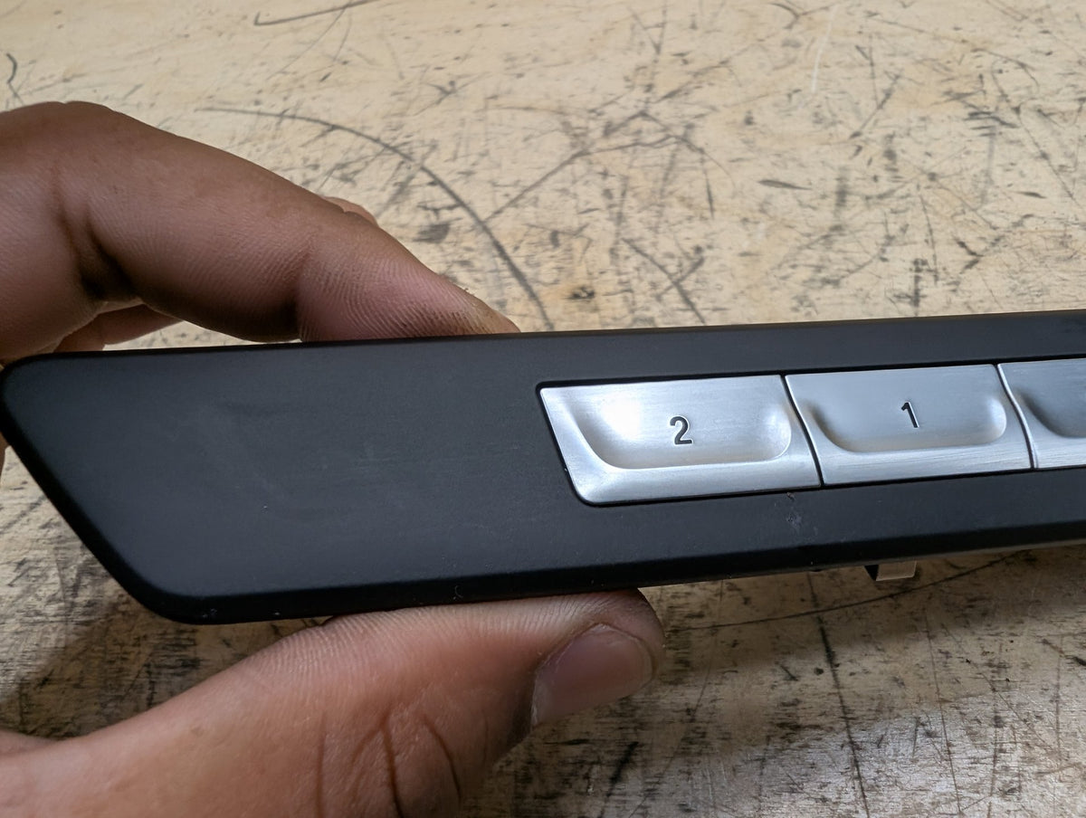 16-19 OEM BMW G11 G12 740 750 Right Passenger Seat Memory Control Switch Button