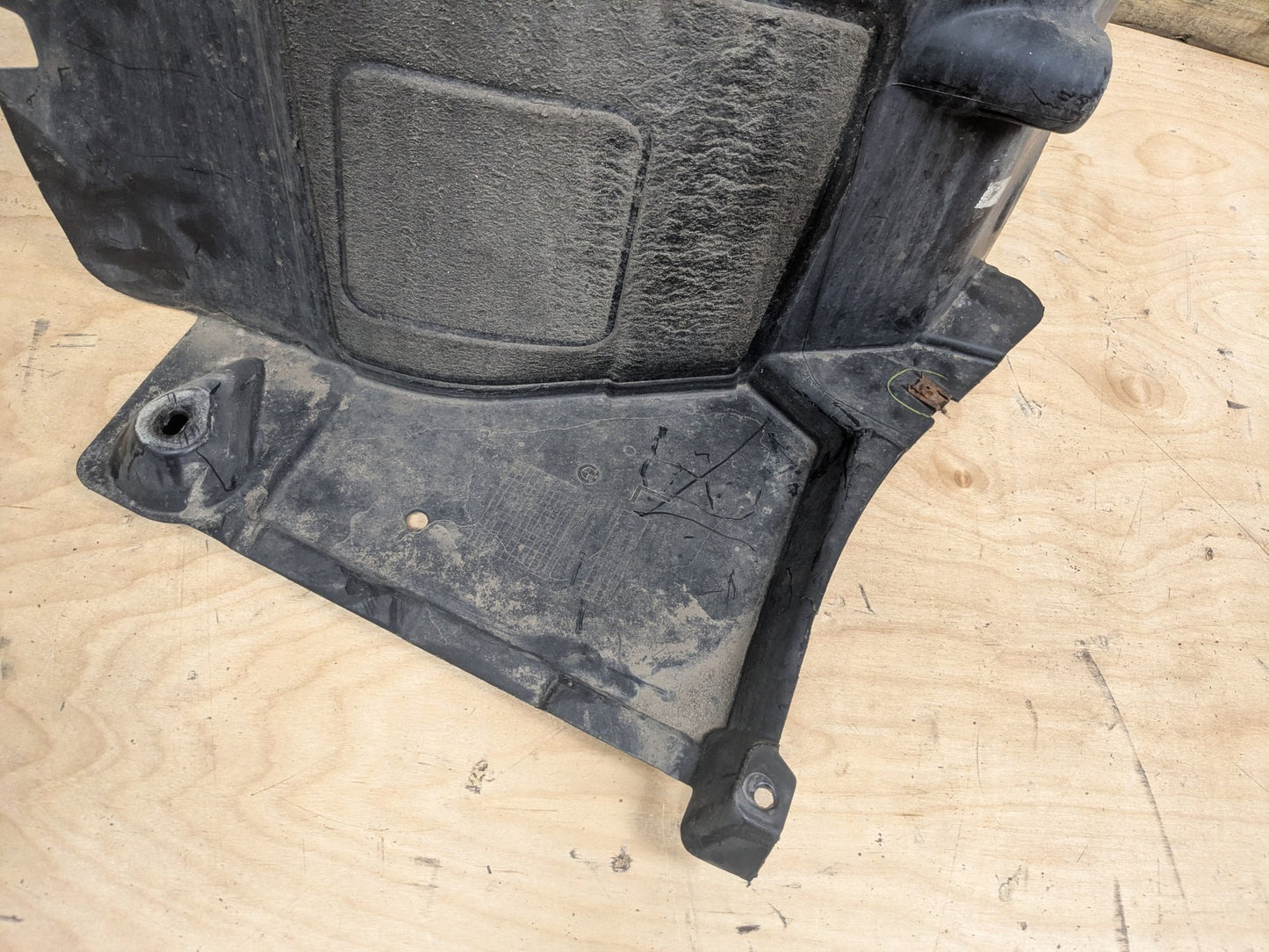 2015-2018 BMW X5 F85 Front Left Driver Wheel Fender Liner Splash Guard 7291197