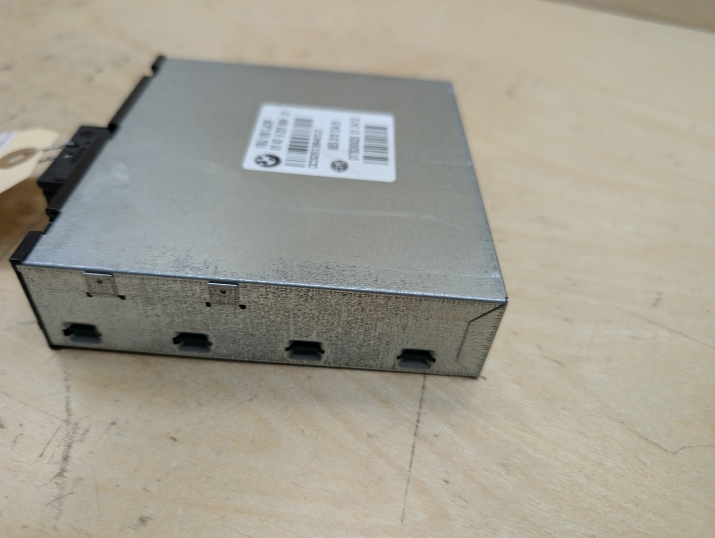 14-18 OEM BMW F06 F10 F12 F13 F25 F30 VSU180 Voltage Converter Control Module