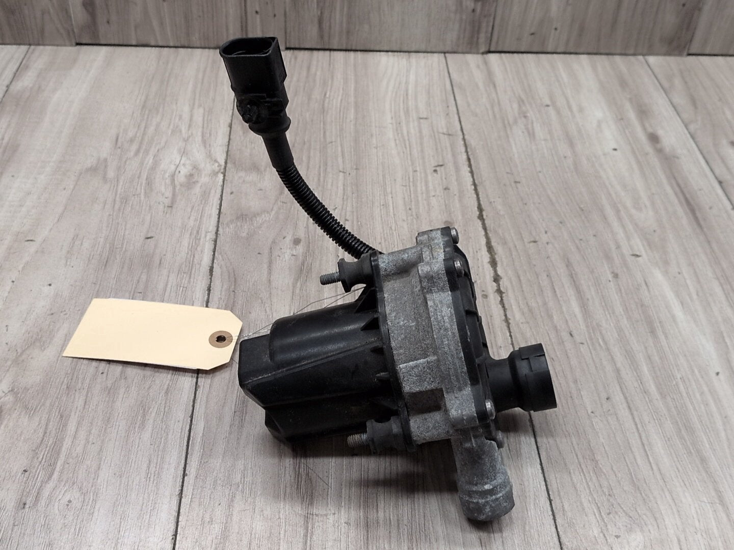 2008 - 2017 Audi S5 8T Secondary Smog Air Injection Pump 70363505