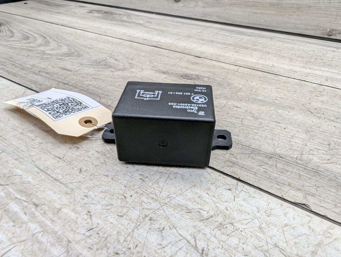 OEM BMW E60 E70 E82 E90 E92 F02 F06 F10 F30 M5 M6 Cooling Fan Relay Control 150A