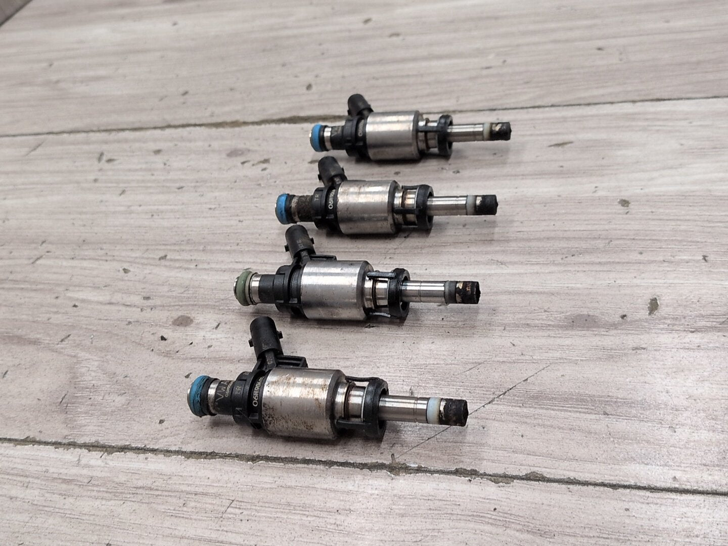 2015-2018 Audi 8U Q3 CCTA Engine Motor Fuel Injector Rail Line SET 06H906036P