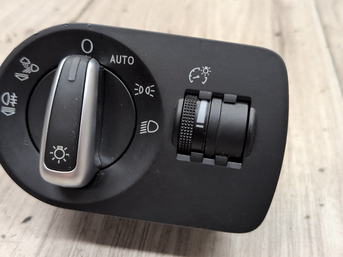 2015-2018 Audi Q3 8U Headlamp Switch 8P0919093 OEM