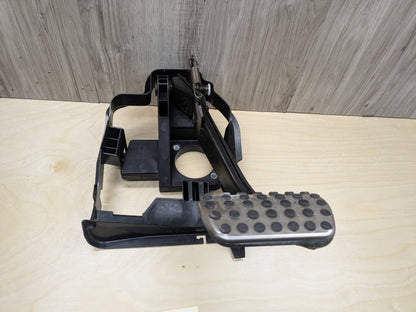 2009-2011 Mercedes-Benz SLK-Class R171 Gas Accelarator Pedal A1712900901 OEM