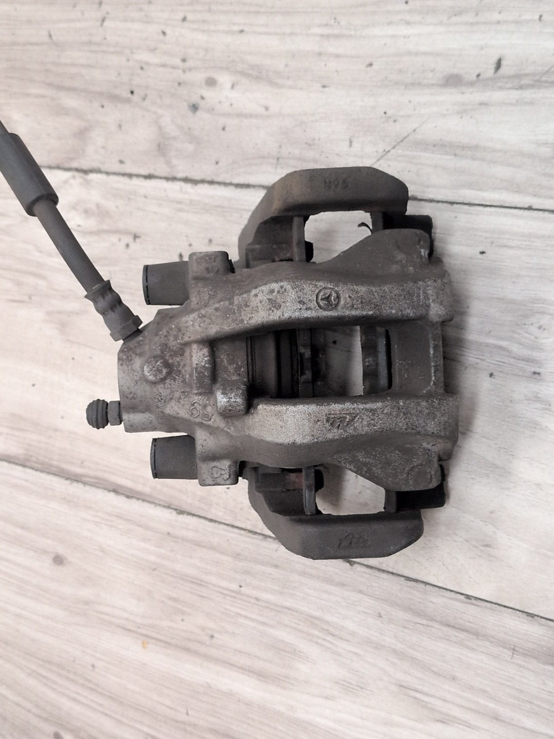 2009-2012 Mercedes-Benz E550 W212 Rear Left Right Brake Caliper SET