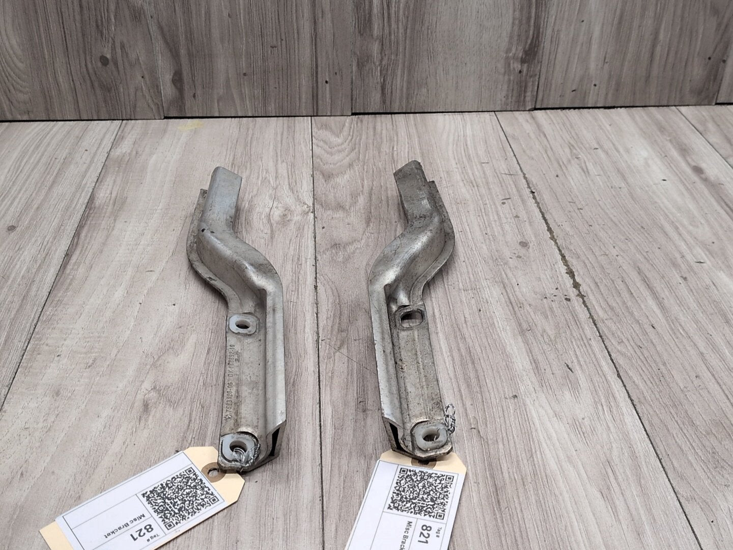 OEM BMW F01 F02 F07 F10 F11 F12 F13 Front Left Right Radiator Support Reinforcement Bracket