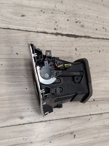 2015-2018 Audi Q3 8U Dashboard Dash Board Right Passenger Air Vent 8U1820902 OEM