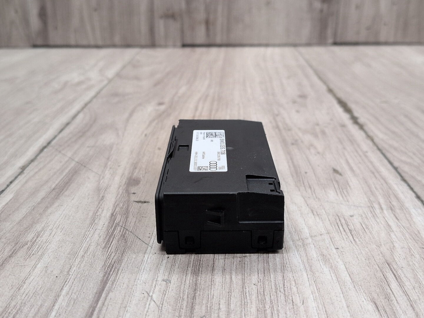 18-24 OEM AUDI A4 A5 Q5 S4 SQ5 Center Console USB Port Aux Jack Port Connection