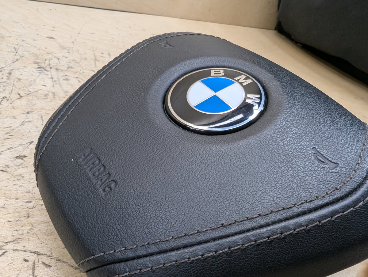2016-2019 BMW 740i G12 Steering Wheel Airbag Air Bag 6876833 OEM