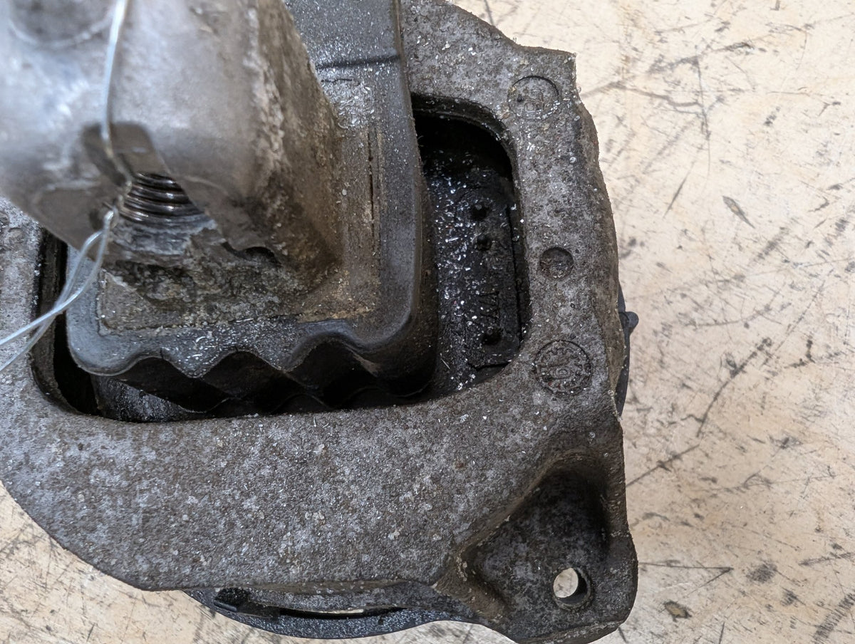 OEM BMW G01 G05 G12 G20 G22 G23 G26 G30 Left Driver Engine B58 Motor Mount AWD