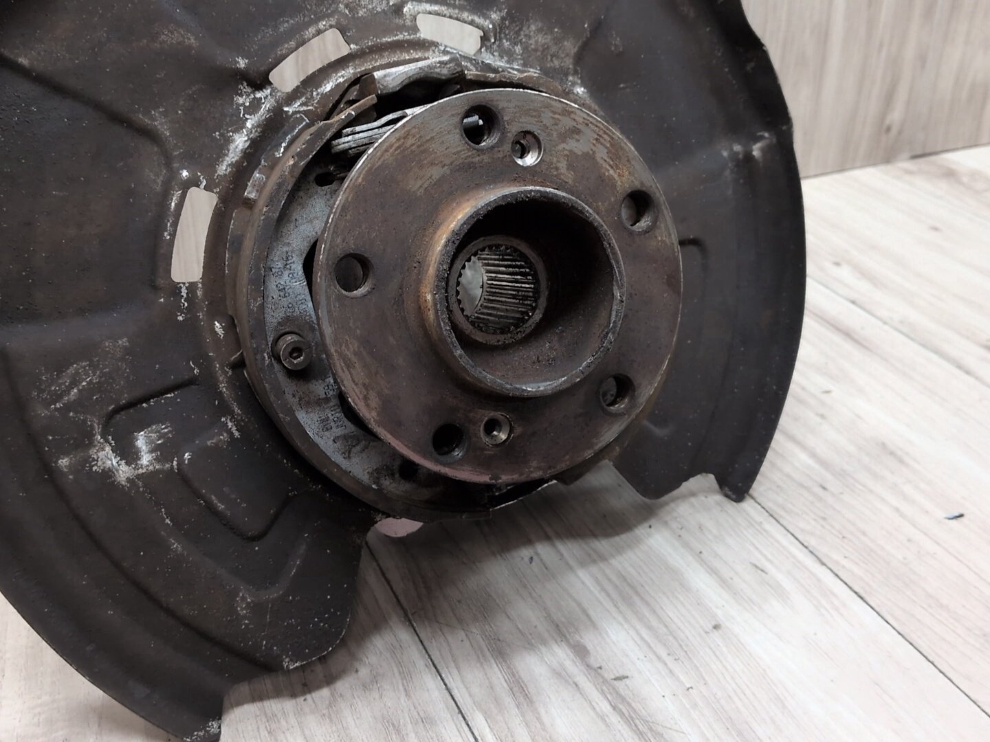OEM BMW F85 F86 F15 F16 X5 X6 REAR Left Driver Side Spindle Hub Carrier Knuckle