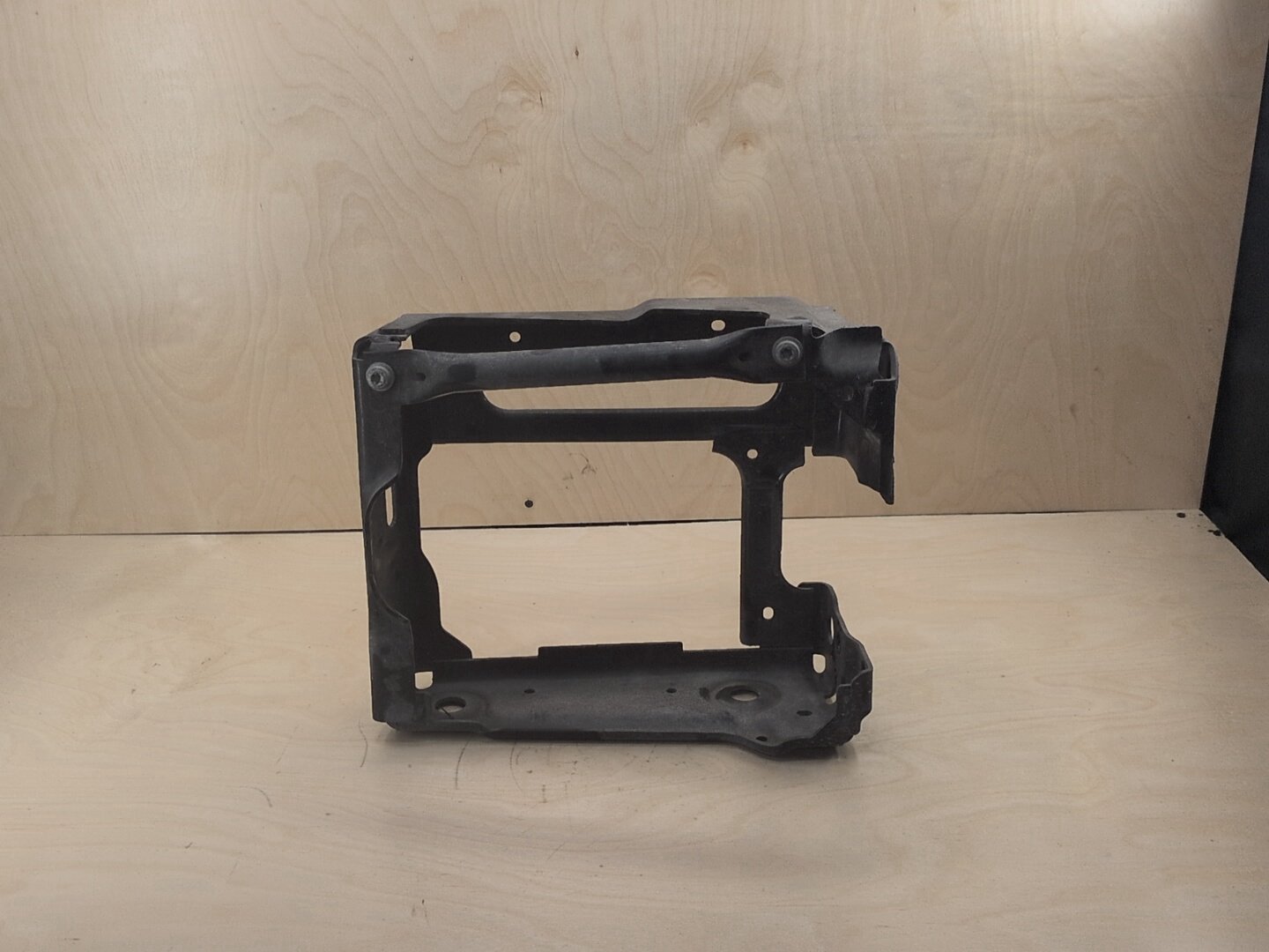 OEM BMW G01 G02 F97 F98 X3 X4 Front Left Driver Radiator Reinforcement Bracket