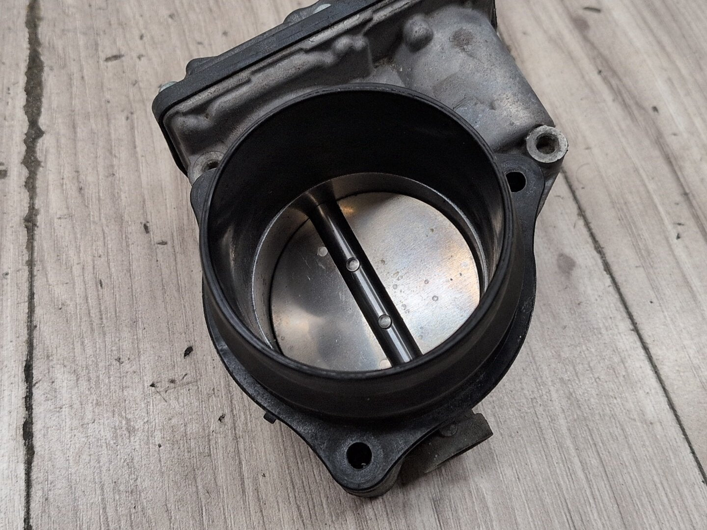 OEM BMW F39 F44 F48 F90 G05 G12 750 G30 M550 M8 Engine B46 N63 S63 Throttle Body