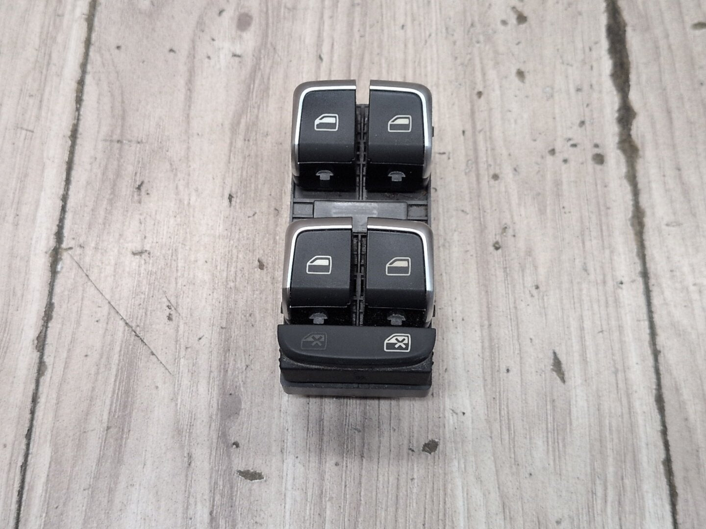 2015-2018 Audi Q3 8U Front Left Driver Door Master Window Switch 8U0959851