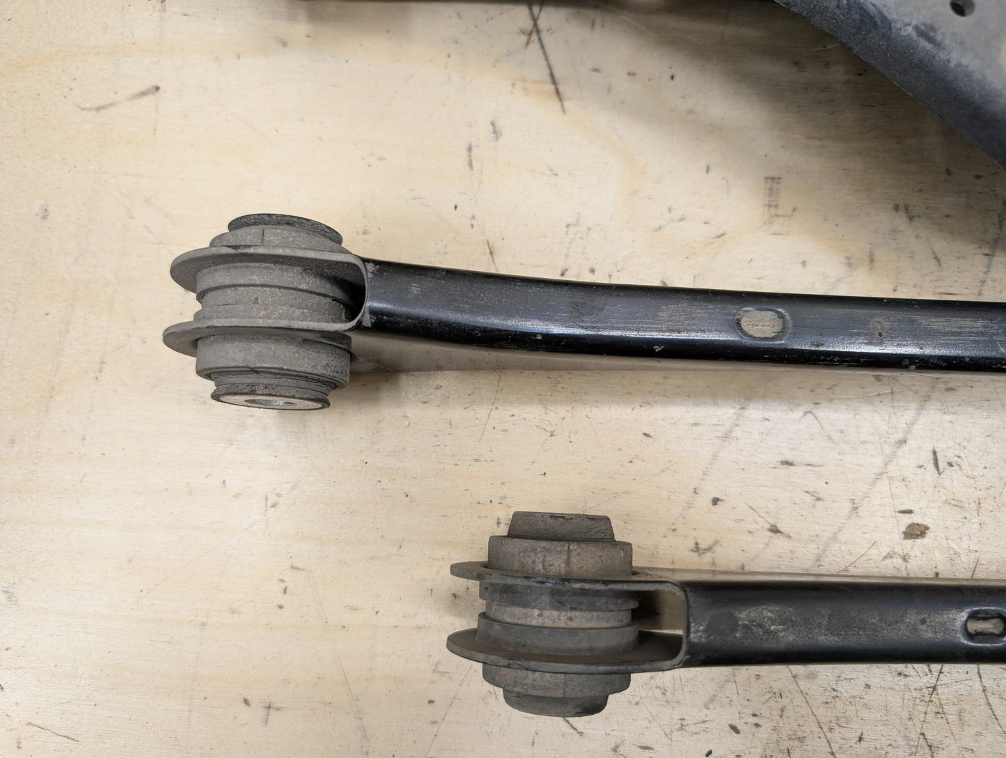 2012-2018 BMW 328i F30 Rear Right Passenger Control Arms SET 6792541