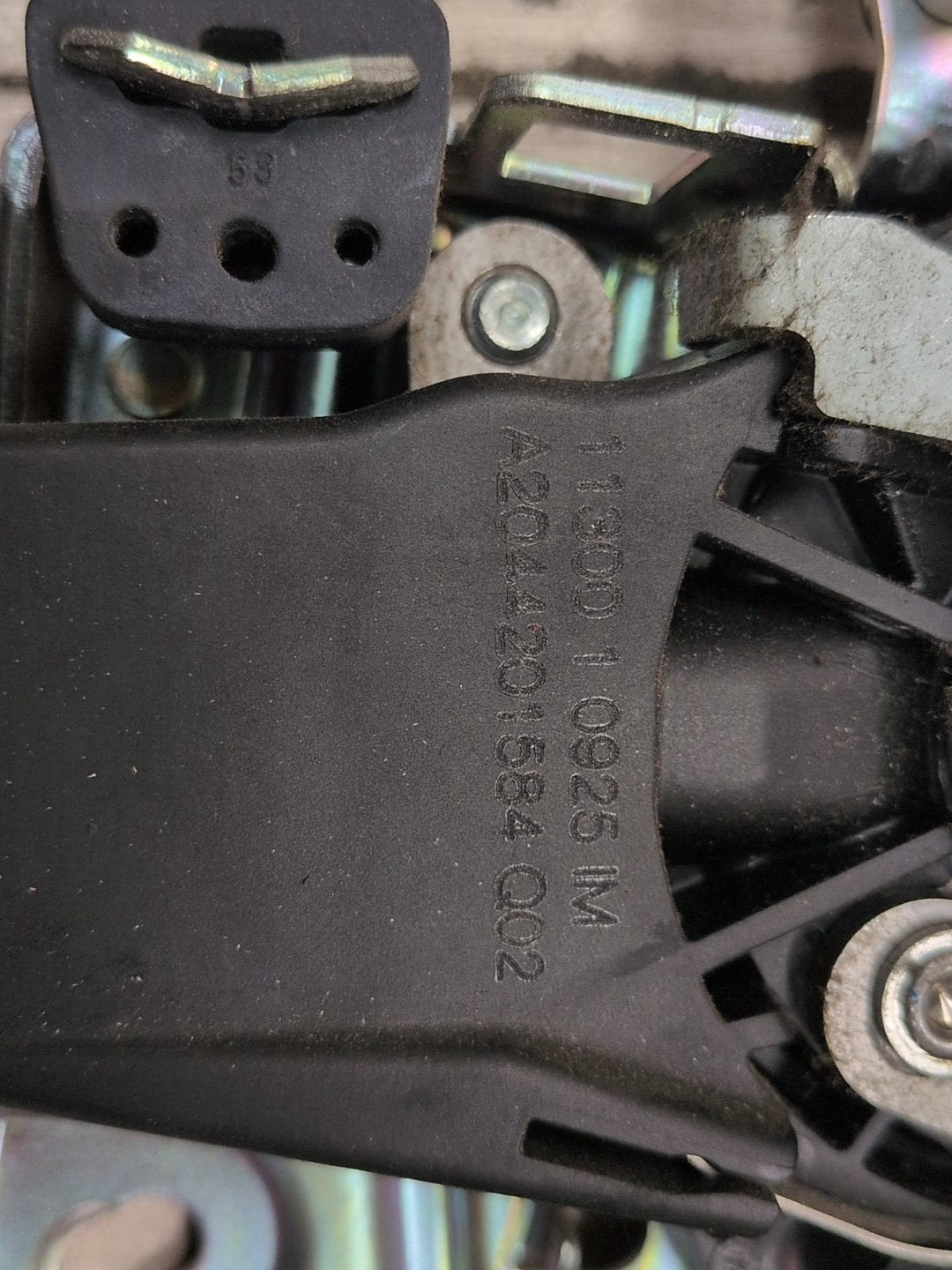 2009-2012 Mercedes-Benz E550 W212 Parking Brake Pedal Assembly A2044201584 OEM