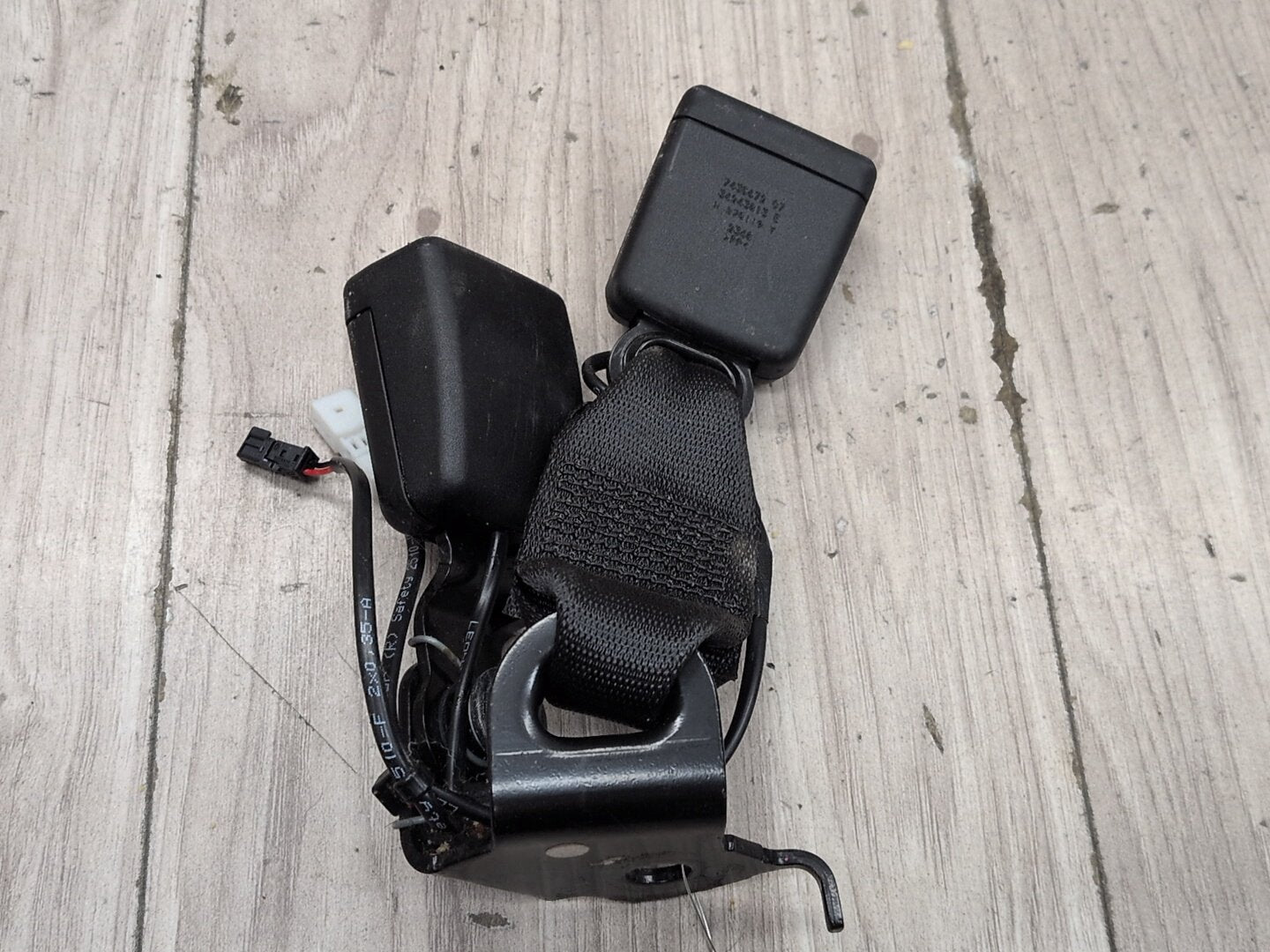 OEM BMW F95 F96 G05 G06 X5 X6 Rear Right Passenger 2nd Row Seat Belt Buckle