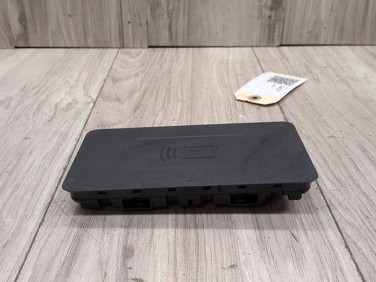 OEM BMW G05 G01 G20 G26 G80 M3 Center Console Storage Phone Car Wireless Charger