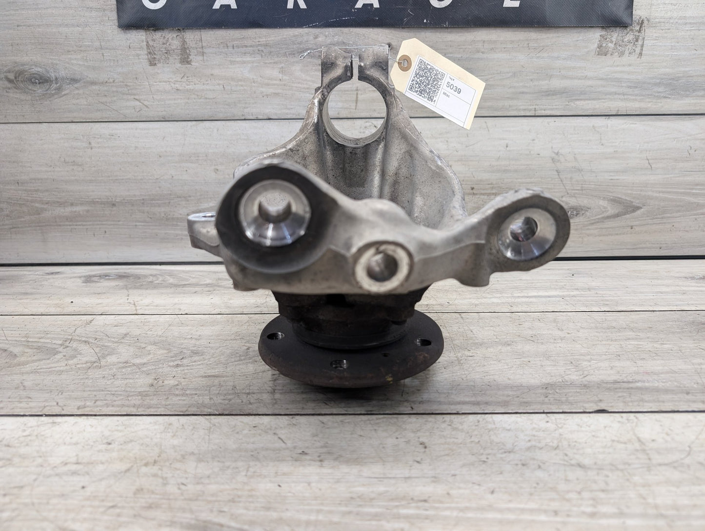 2014-2019 BMW F34 3 Series Front Left Driver Spindle Hub Carrier Knuckle OEM