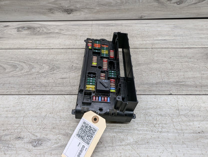 2011-2016 BMW 535i F10 Front Power Distribution Fuse Box 9210861