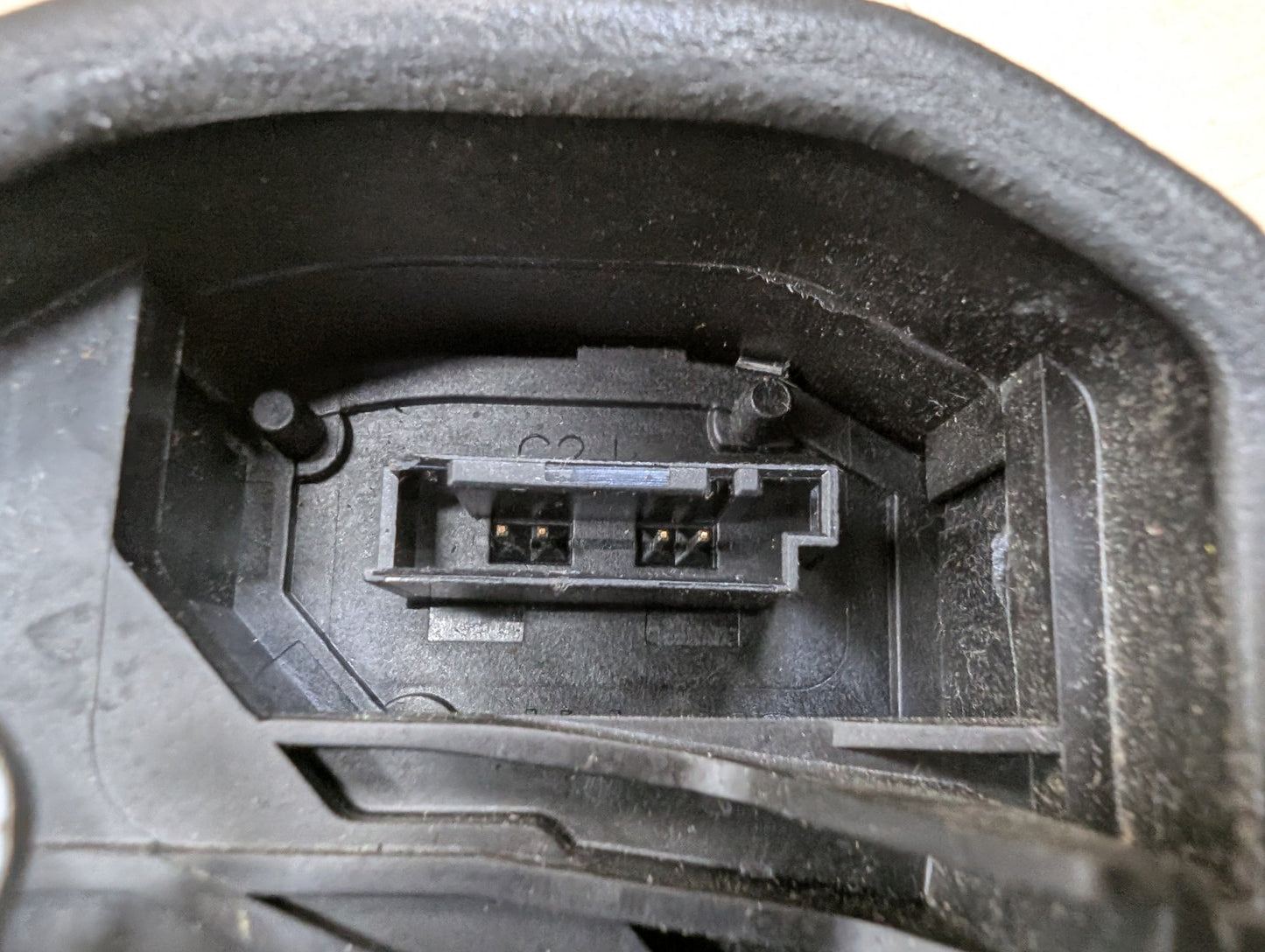 2011-2016 BMW X3 F25 Front Left Driver Door Latch Lock Actuator 7318409