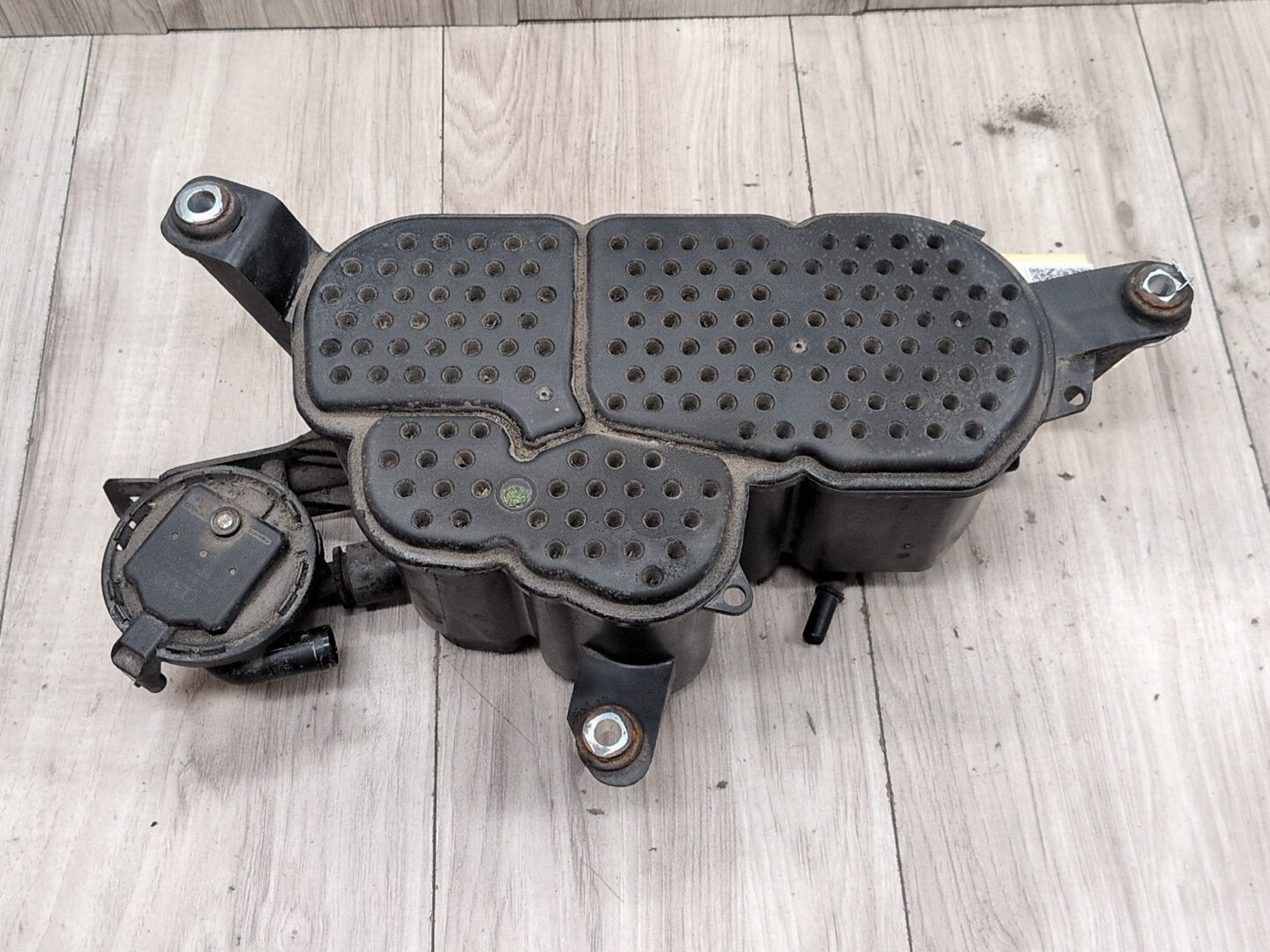 2013 - 2017 Audi S5 8T Fuel Vapor Charcoal Canister 8K0201801C CTUB