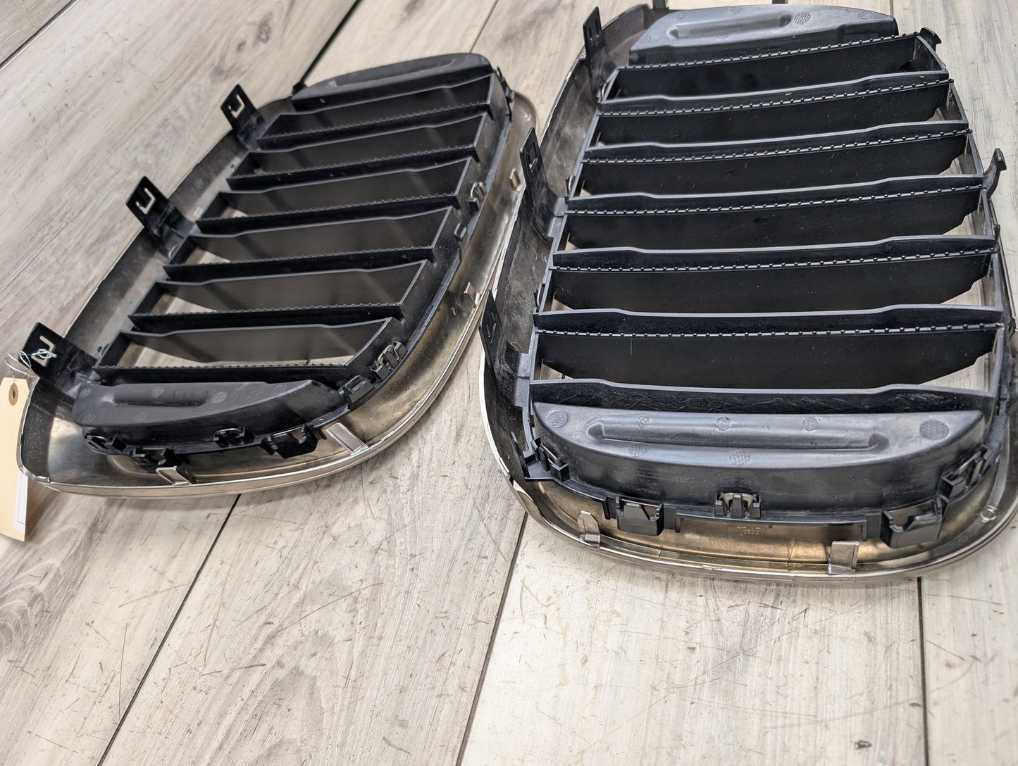 2018 - 2024 BMW X3 G01 Front Left Right Upper Bumper Cover Kidney Grilles SET 7464921 B58B30O1