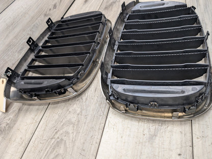 2018 - 2024 BMW X3 G01 Front Left Right Upper Bumper Cover Kidney Grilles SET 7464921 B58B30O1