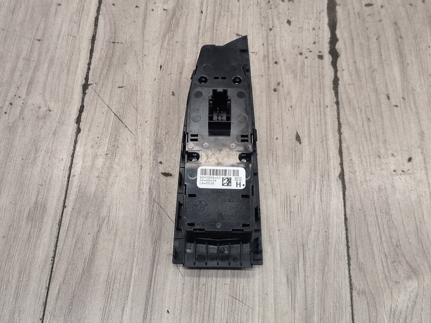2012-2018 BMW M6 F06 Front Left Driver Door Master Window Switch 9241956