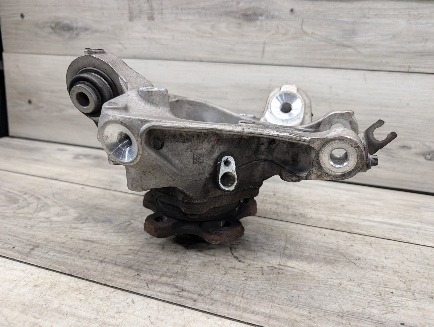 OEM BMW G01 X3 30i 30iX M40iX REAR Right Passenger Knuckle Hub Spindle Bearing