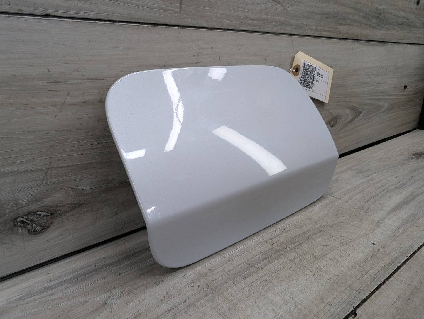 17-23 OEM BMW F90 G30 530 540 M550 M5 Fuel Gas Tank Flap Lid Cover