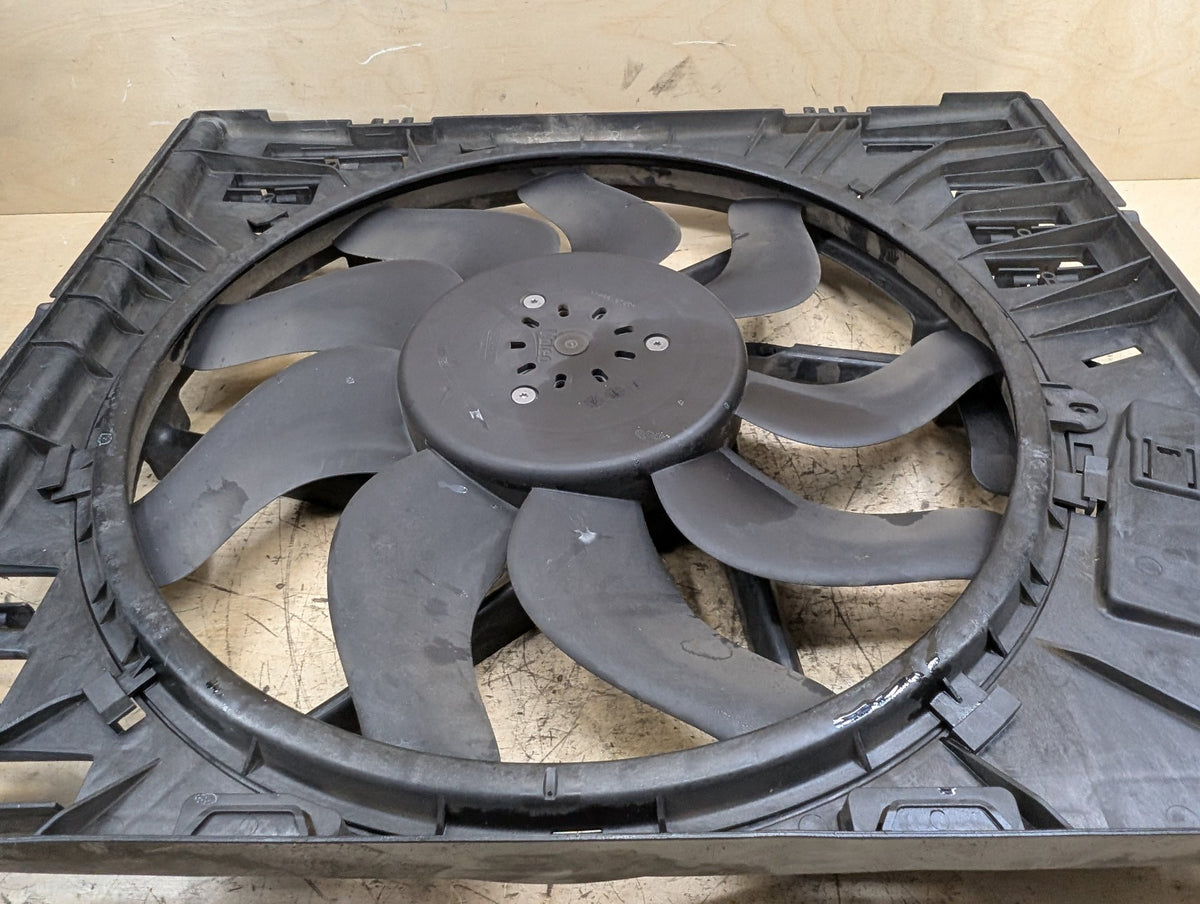 2019-2026 BMW 330i G20 Radiator Fan Shroud Housing w/ Motor 8666817